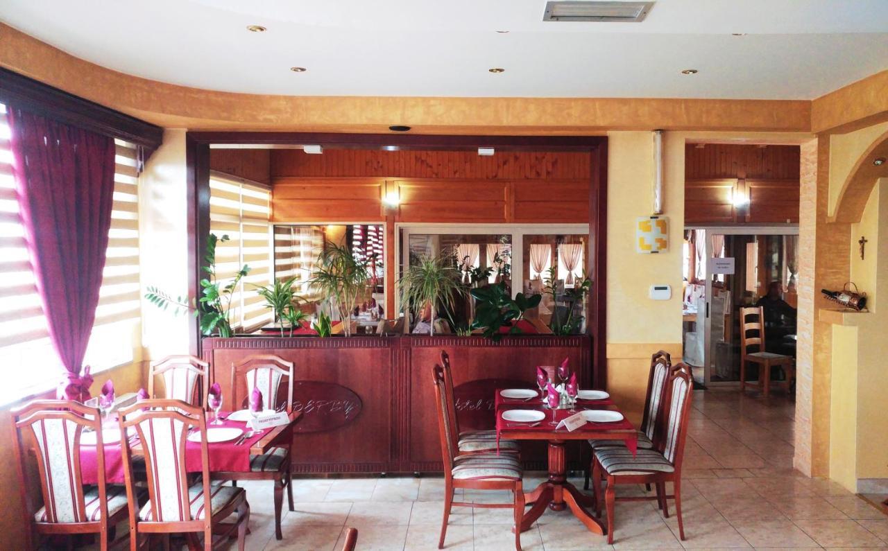 Hotel Derby Orasje ภายนอก รูปภาพ