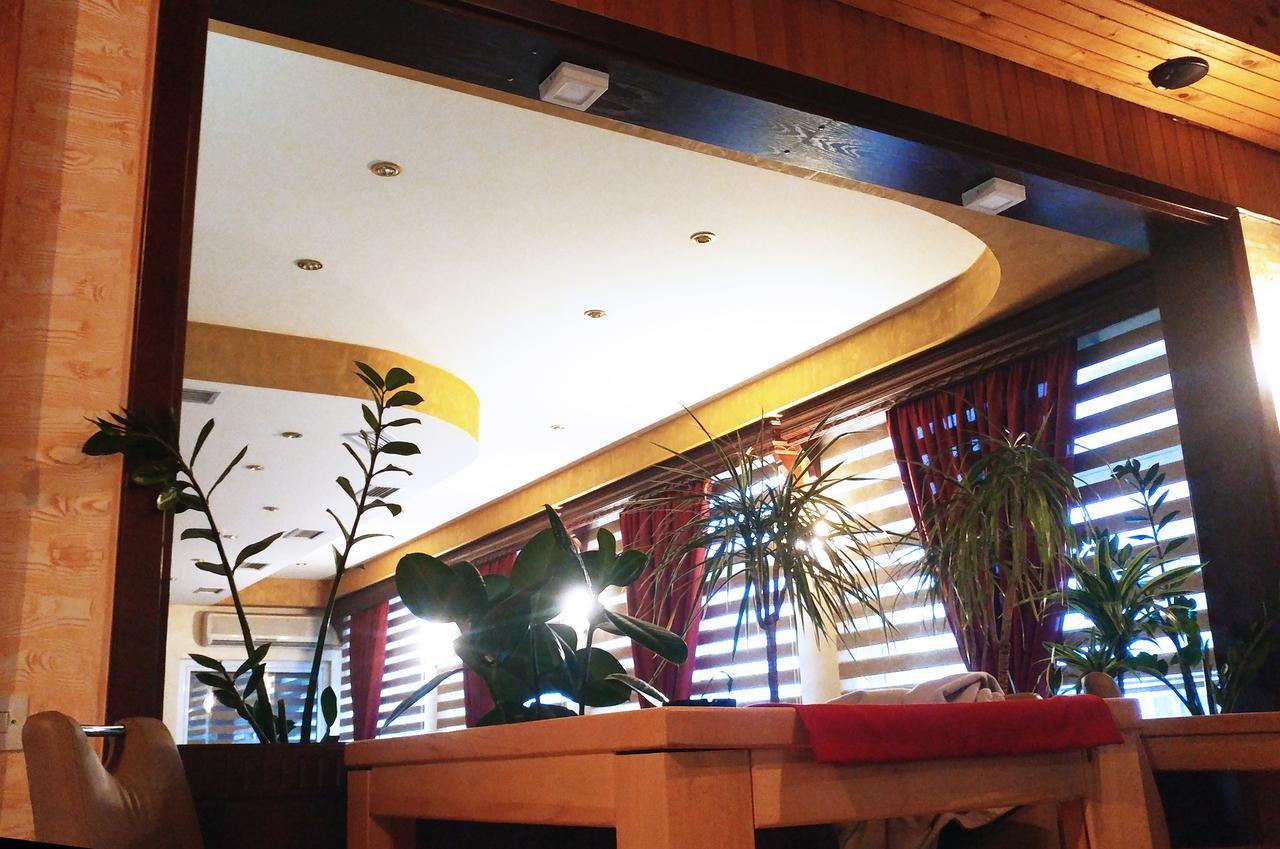 Hotel Derby Orasje ภายนอก รูปภาพ